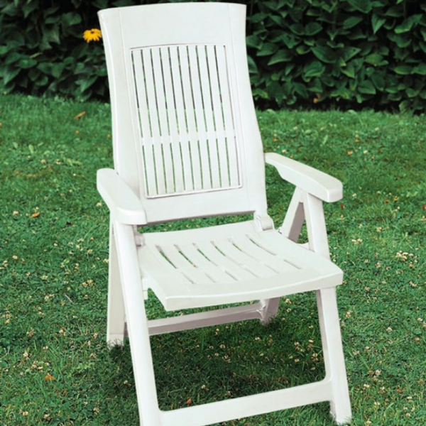 LOIRA ARMCHAIR WHITE