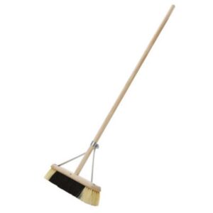 DOSCO B&W STAGE BRUSH HANDLED 24 AND STAYS