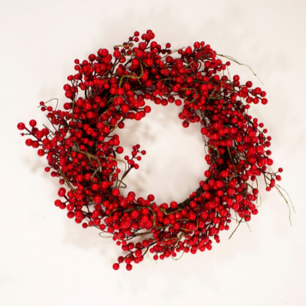 RED BERRY WREATH 60CM