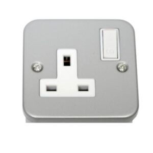 PHOENIX METAL CLAD SOCKET SWITCHED 1 GANG
