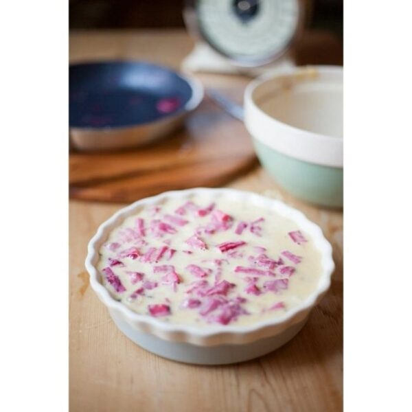 CLASSIC COLLECTION ROUND FLUTED PIE DISH MEDIUM