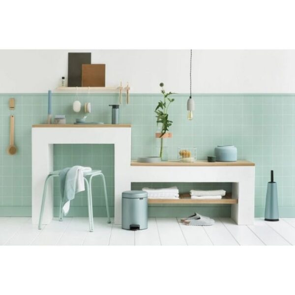 BRABANTIA PEDAL BIN NEWLCON 5 LTR METALLIC MINT - Image 2