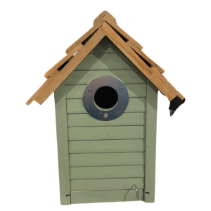 GARDEN MAN BEACH HUT NEST BOX – SAGE GREEN