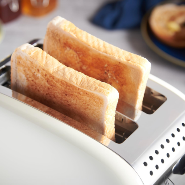 RUSSELL STAINLESS STEEL CREAM 2 SLICE TOASTER 26551 - Image 2
