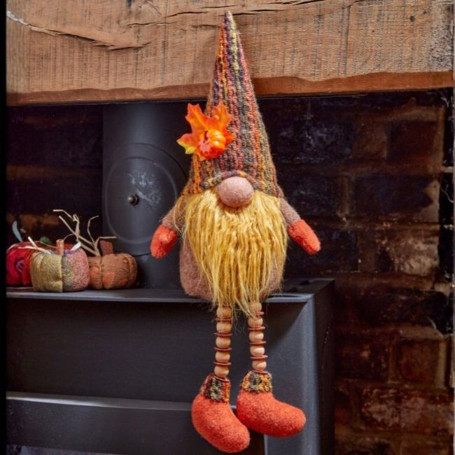 MR MAPLE DANGLY LEGS