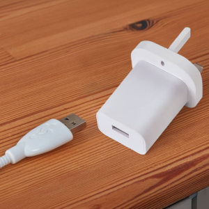 USB PLUG ADAPTER, UK