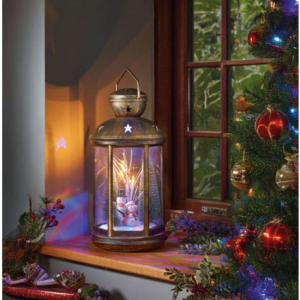 LANTERN SNOWFALL